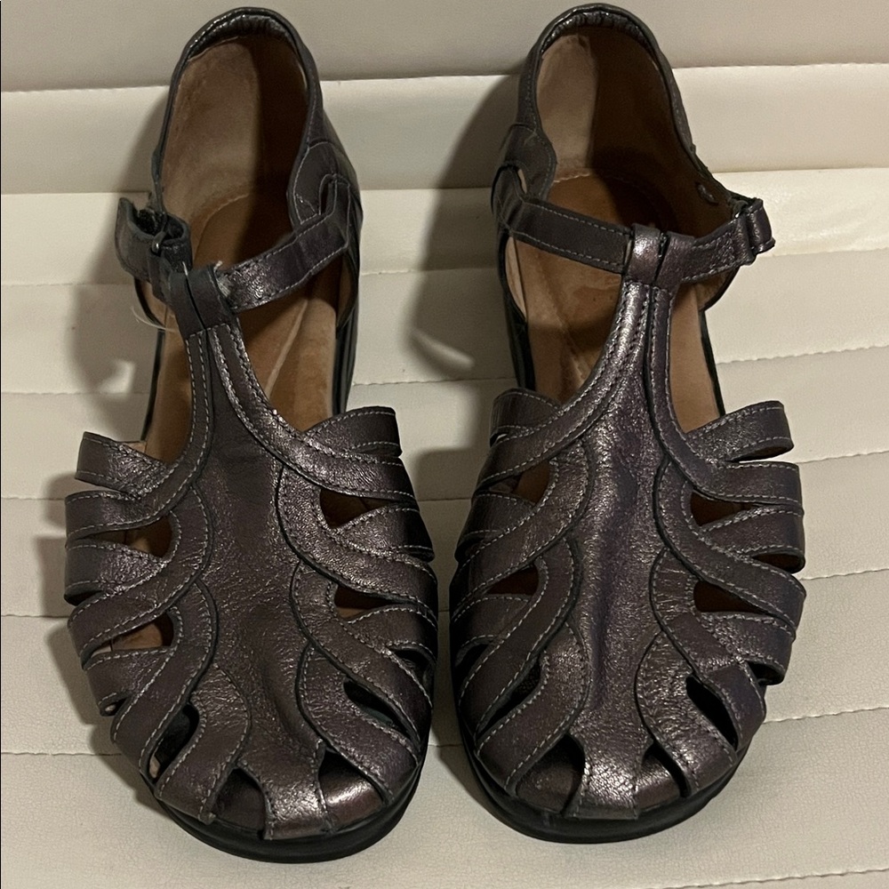 Beautifeel Brazil Metallic Strappy Fisherman’s Sandals 40/9 Leather